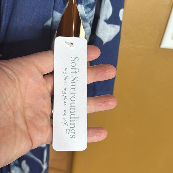 NWT Soft Surroundings Hyannis Faux Wrap Midi Dress Blue Floral 3/4 Sleeve XS - Picture 8 of 9